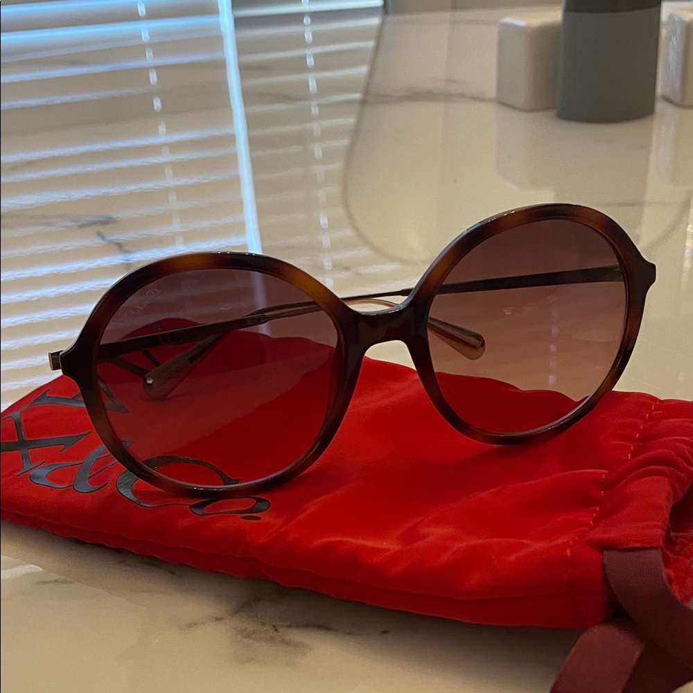 Elegant Brown Sunglasses